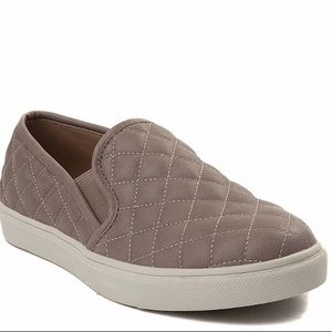 Steve Madden slip ons